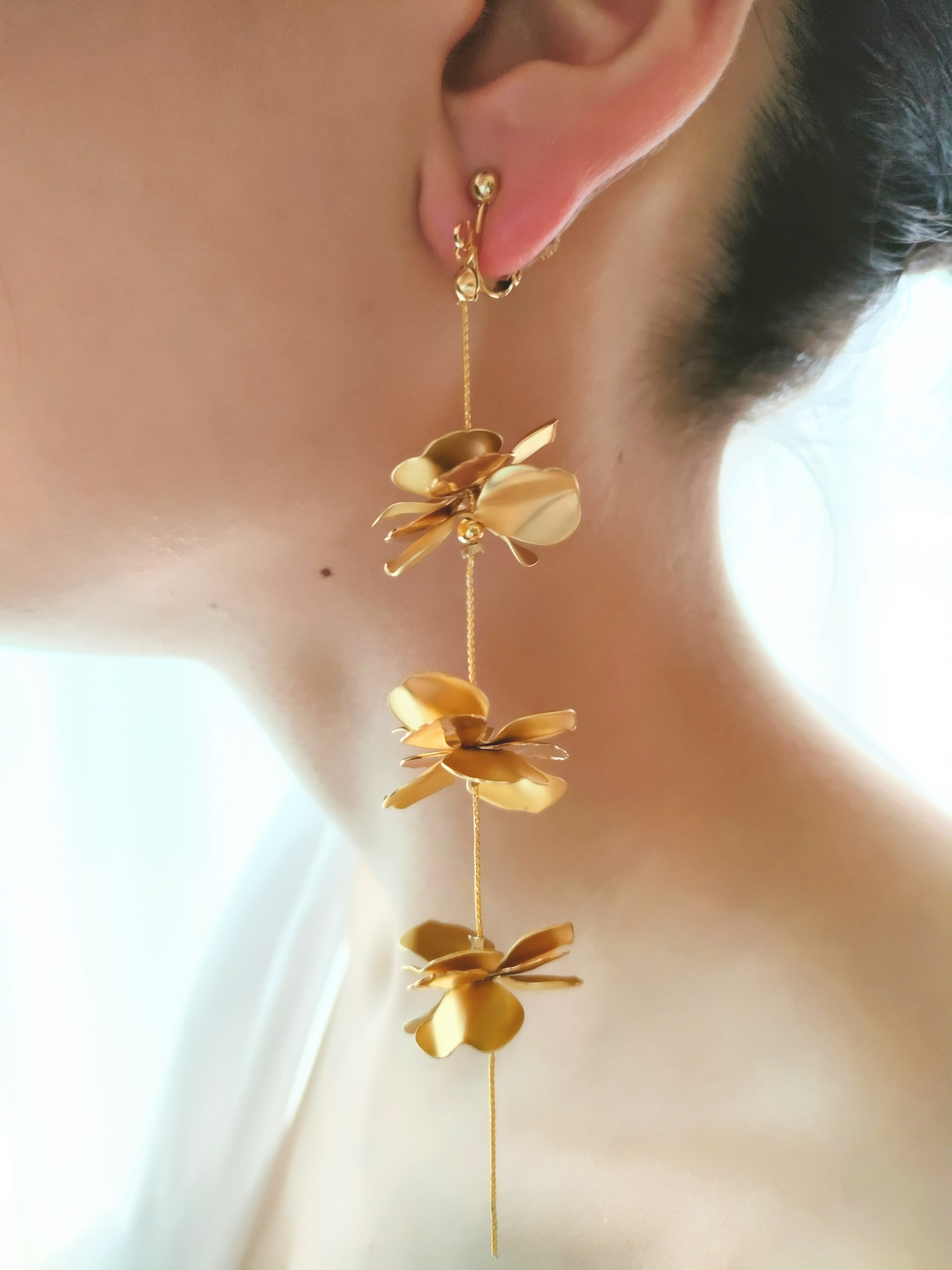 ||SALE|| Self-Portrait >> ゴールドフラワーイヤリング Gold Crystal Flower Earrings – self-portrait
