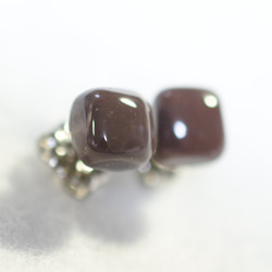 （1 件）帝國碧玉方形耳環（6 毫米，棕色，鈦柱） 第3張的照片