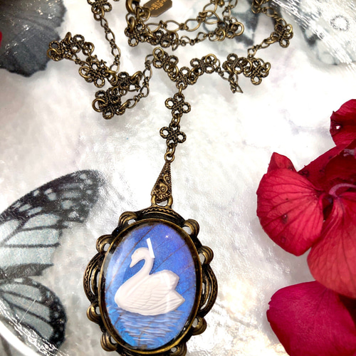 アンティーク／ヴィンテージ　ネックレス　モルフォ蝶 ヴィンテージUSA製蝶モチーフシルバーネックレス 雰囲気ある一品