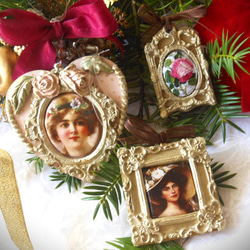 美しい貴婦人の肖像画とローズの木製クリスマスオーナメント、ギフトタグ【３枚セット） 1枚目の画像