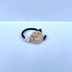 玫瑰花卉造型頭飾橡皮圈 人手編織 毛線 第3張的照片