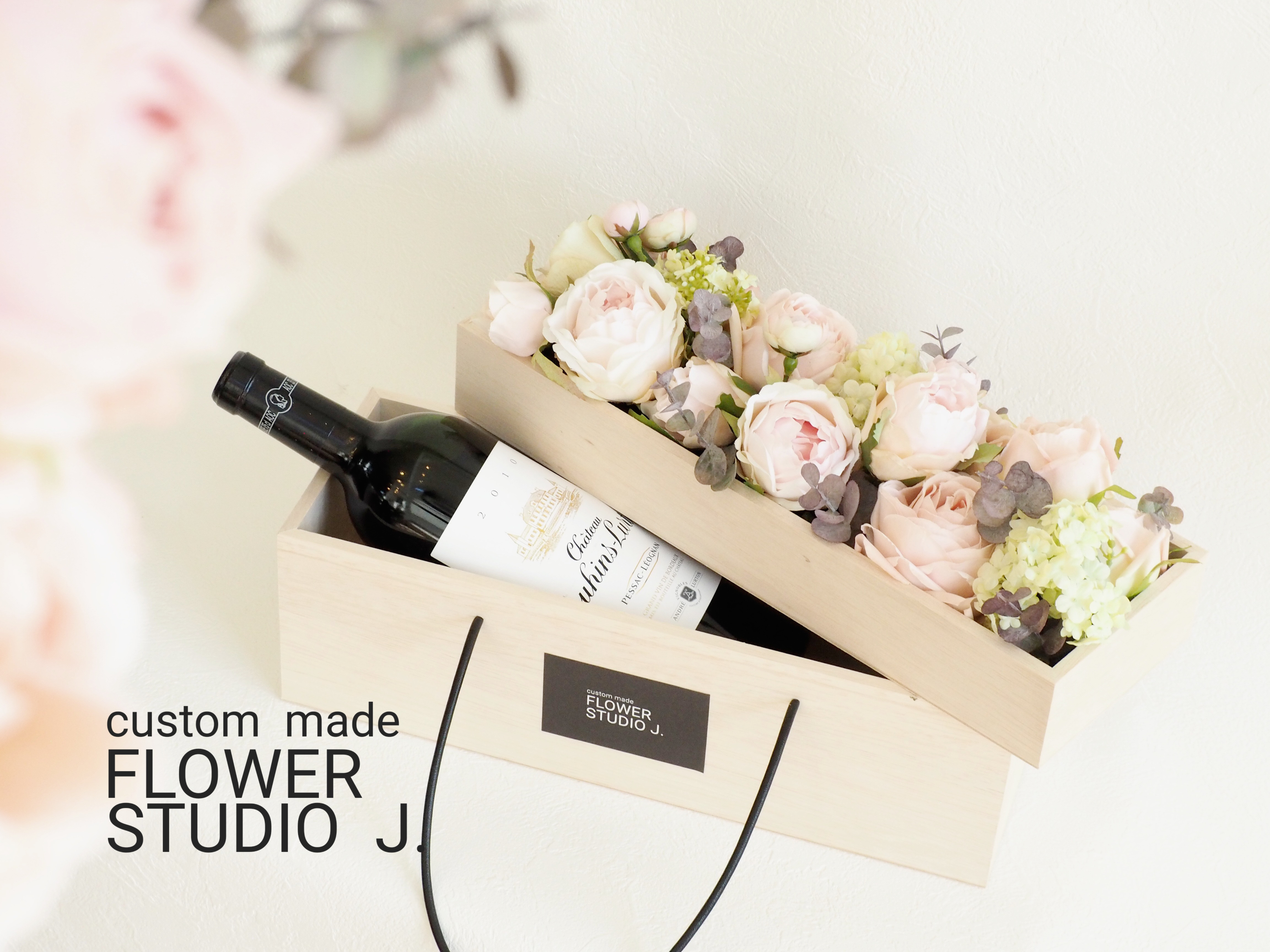 BOTTLE BOX & FLOWERS /  Sweet Pink
