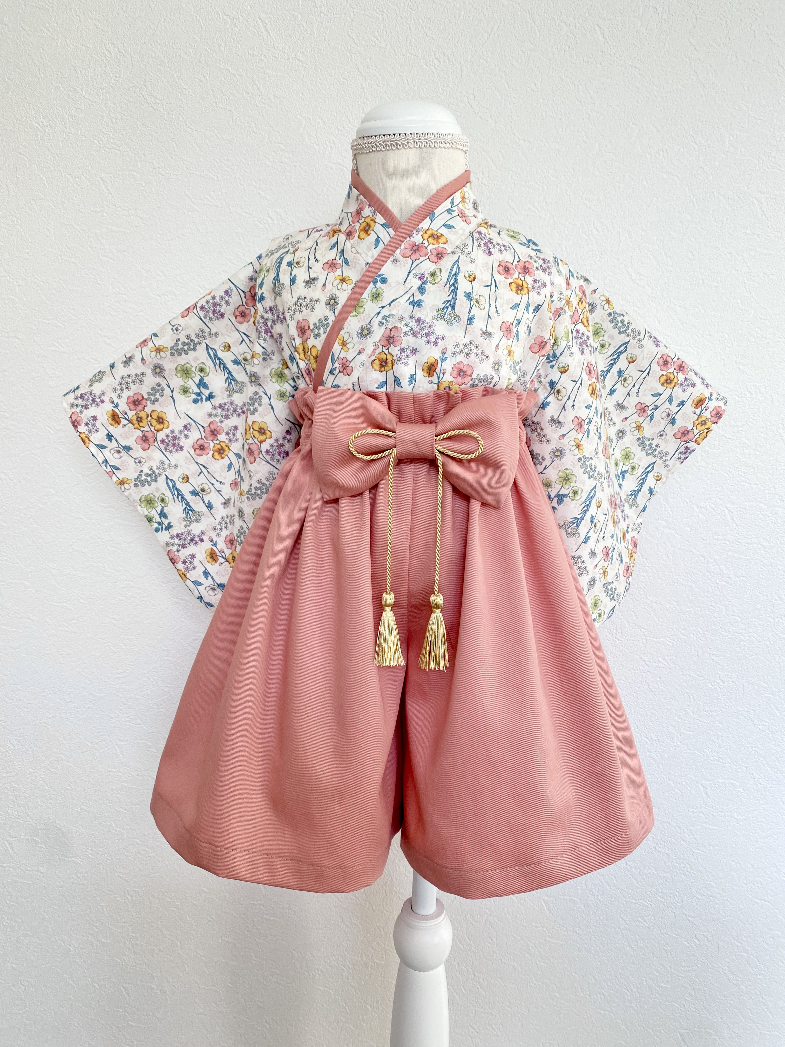 【受注生産✨送料無料】ベビー・キッズ袴＊ボタニカル柄オフホワイト×ピンク＊