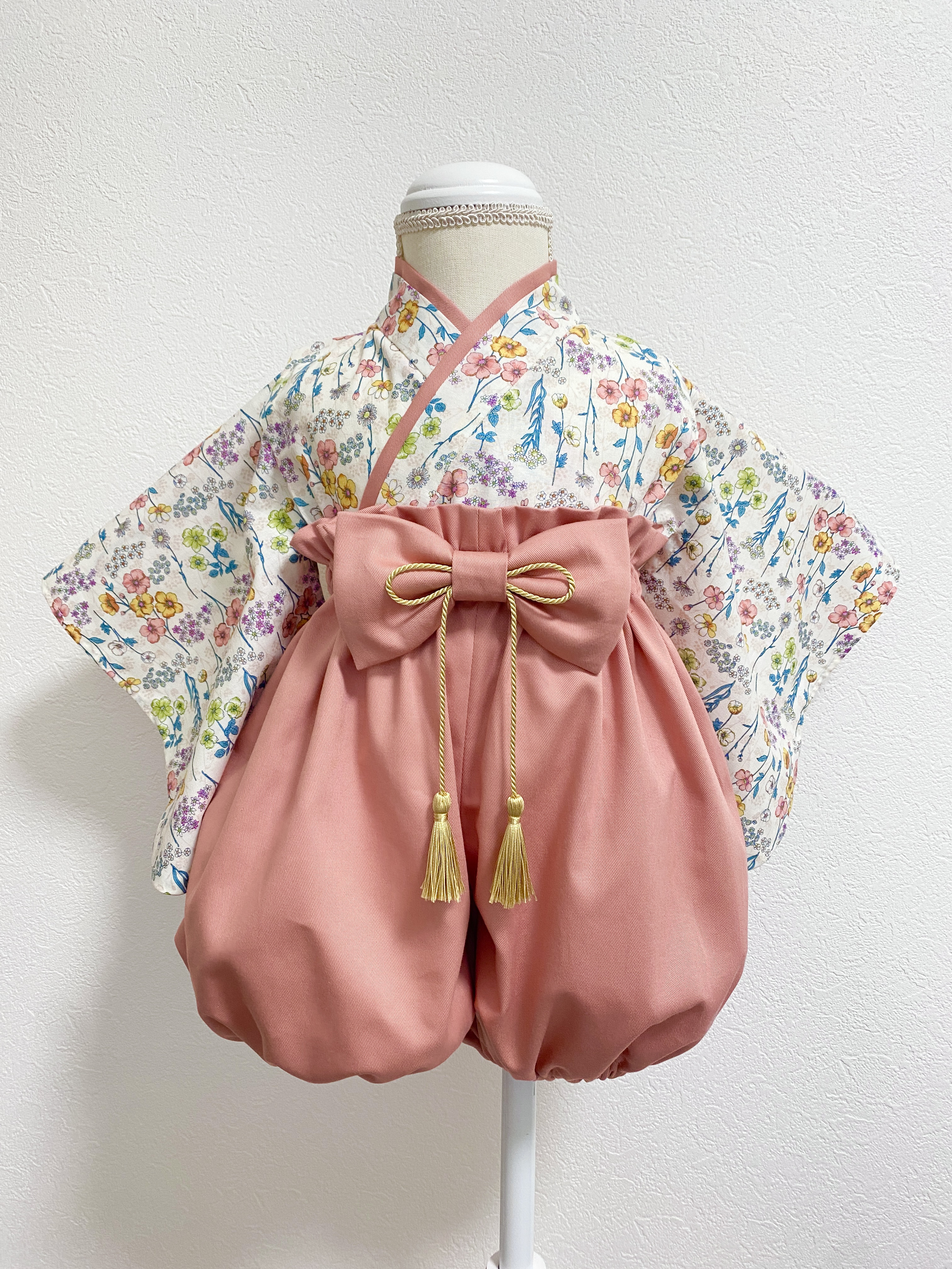 【受注生産✨送料無料】ベビー・キッズ袴＊ボタニカル柄オフホワイト×ピンク＊