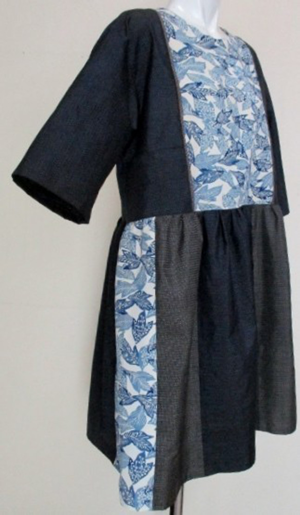 ７４０４　藍大島紬と柄入りの着物で作ったチュニック　#送料無料 2枚目の画像
