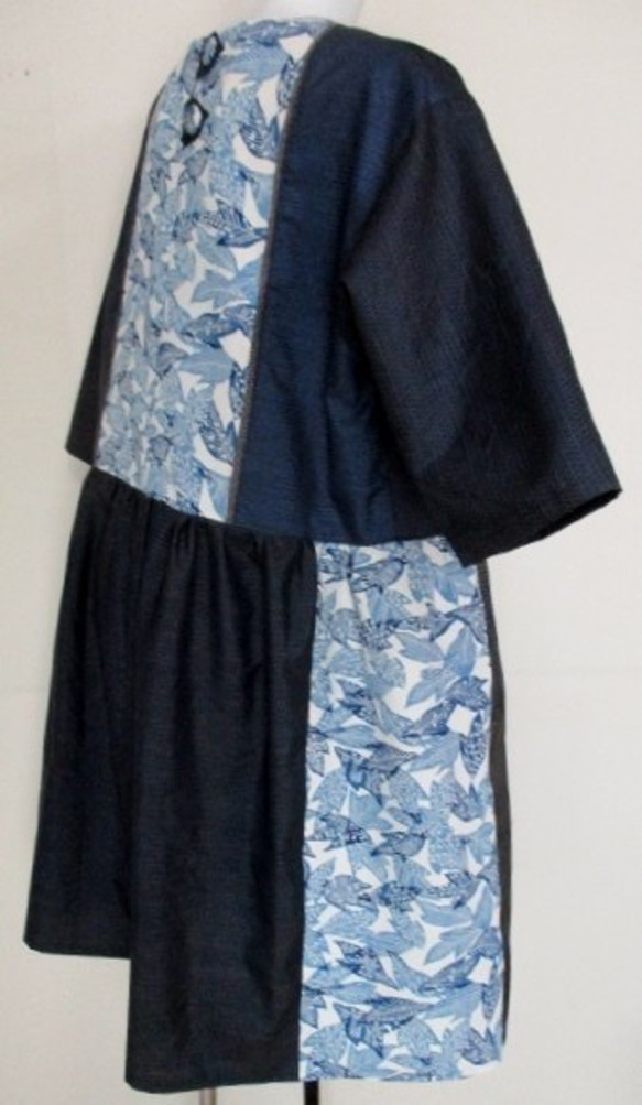 ７４０４　藍大島紬と柄入りの着物で作ったチュニック　#送料無料 5枚目の画像