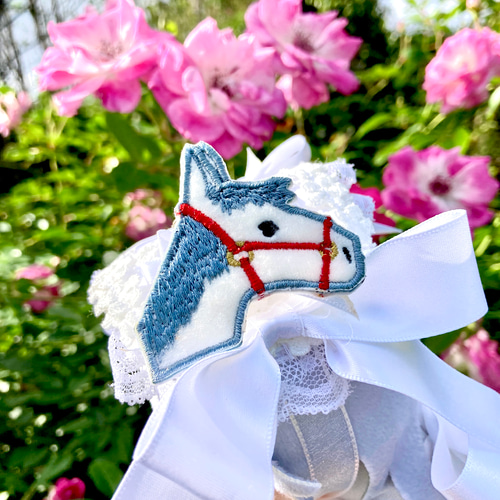 馬刺繍ブローチ ブローチ 前山刺繍 通販 16688680｜Creema(クリーマ)