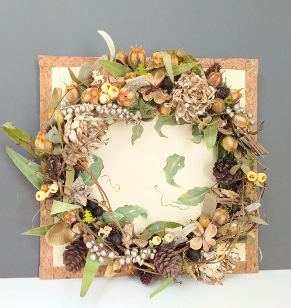 木の実リース壁飾り ドライフラワー ホワイトティアラ 花飾り 通販