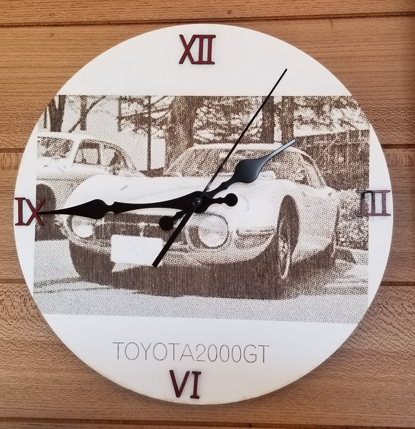 〇TOYOTA2000GT レーザー彫刻掛け時計　静音タイプ 1枚目の画像