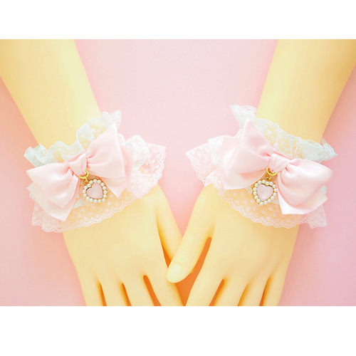 お袖留め 付け カフス ハートラインストーンチャーム ベビーピンク