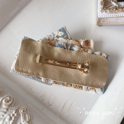 インド刺繍リボンのバレッタ(ライトブルー×オフホワイト+
