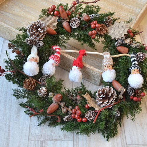 どんぐりとスノーマン達のクリスマスwreath リース cosy 通販 16689233