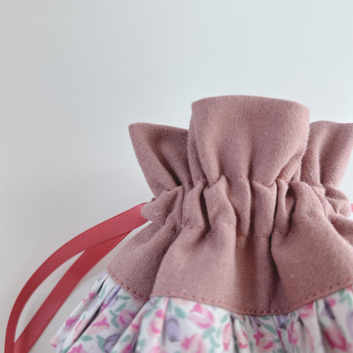 大人可愛い♡フリル巾着ポーチ】リバティタナローン ティルティル