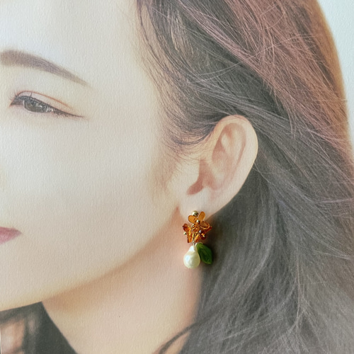 金木犀と不規則パールピアス/イヤリング ピアス（スタッド・一粒 