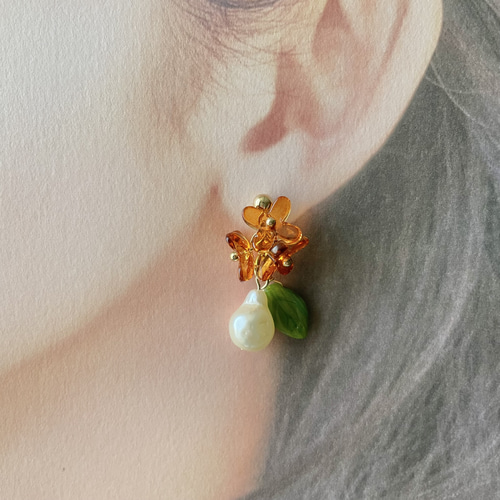 金木犀と不規則パールピアス/イヤリング ピアス（スタッド・一粒 
