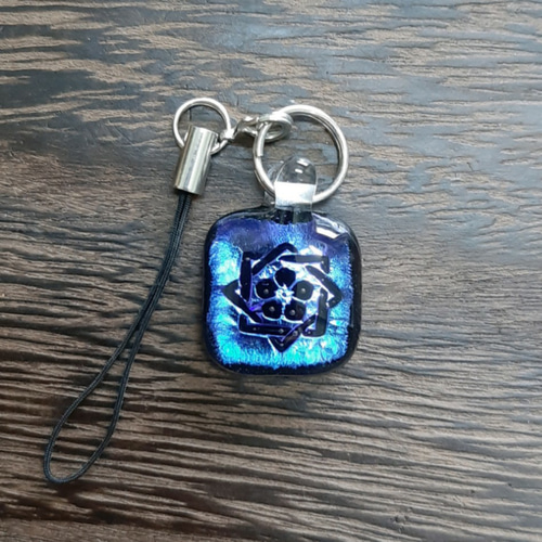 きらめくガラス ストラップ ペンダントトップ ペンダントトップ  