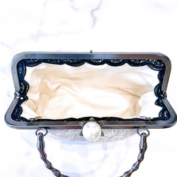 輝く本真珠加工帯！モノトーンメタルブラック♡格の高い濃密刺繍の最高級西陣帯地！人気シルバーホワイト系高級フォーマルバッグ 6枚目の画像