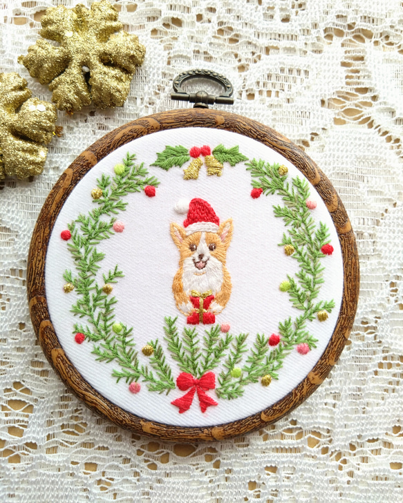 コーギーのクリスマス刺繍フレーム 1枚目の画像