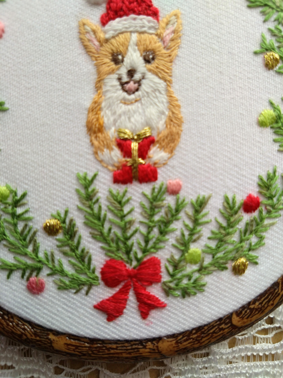 コーギーのクリスマス刺繍フレーム 5枚目の画像