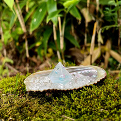 ご祈祷済 龍神のすず 虹 雲海 龍神 盛り塩 1個 と ヒマラヤ 水晶 さざれ石 10g セット 1年 交換不要 2枚目の画像