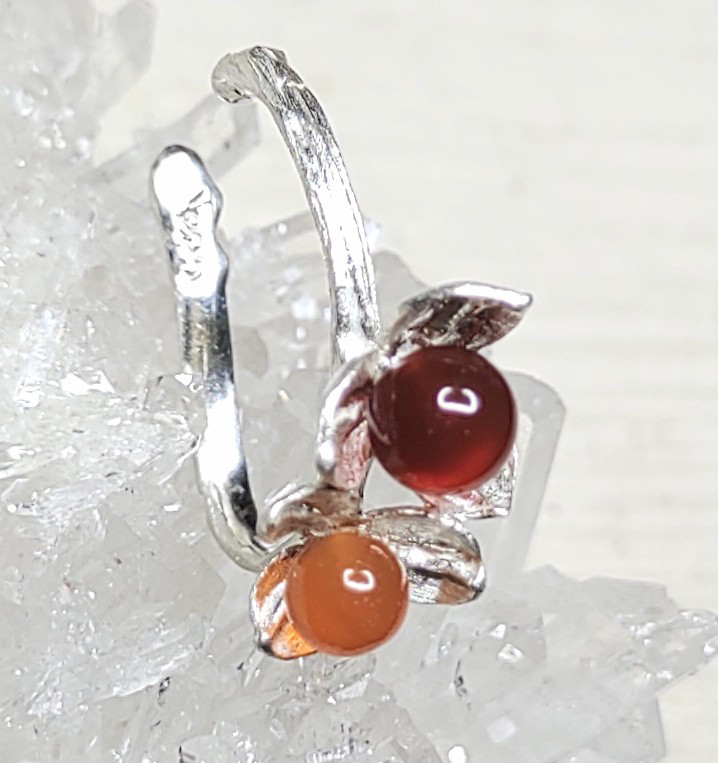 ツルウメモドキ2輪＊925イヤーカフ