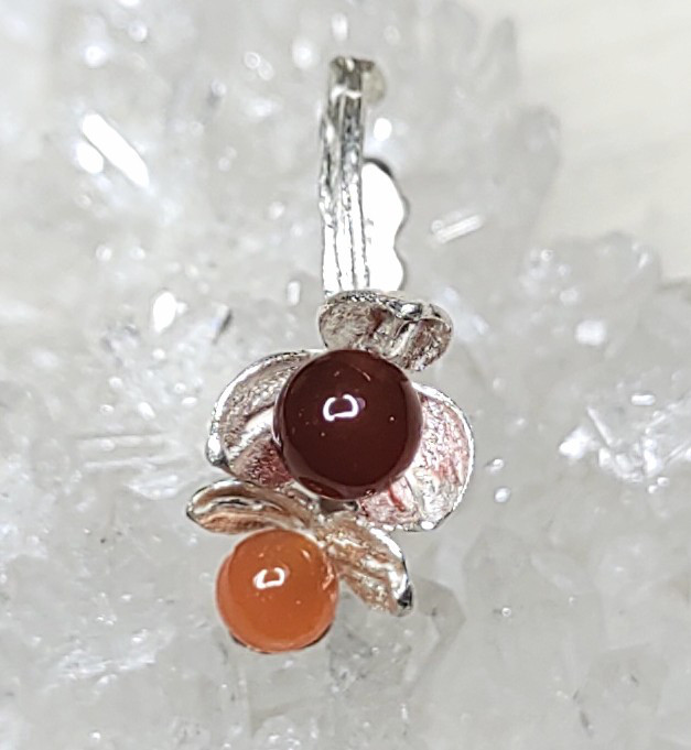 ツルウメモドキ2輪＊925イヤーカフ