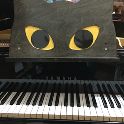グランドピアノ用補助譜面台　限定製作「ニャア専用（まんまる目）」 2枚目の画像