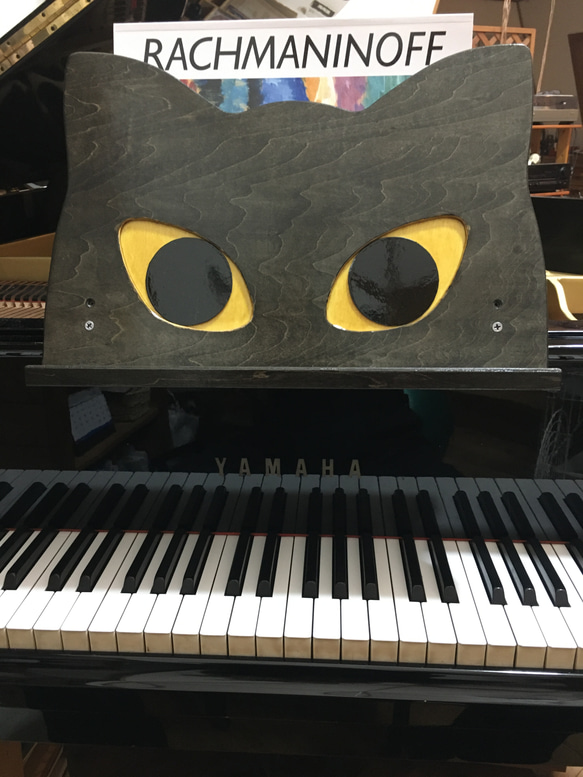 グランドピアノ用補助譜面台　限定製作「ニャア専用（まんまる目）」 2枚目の画像