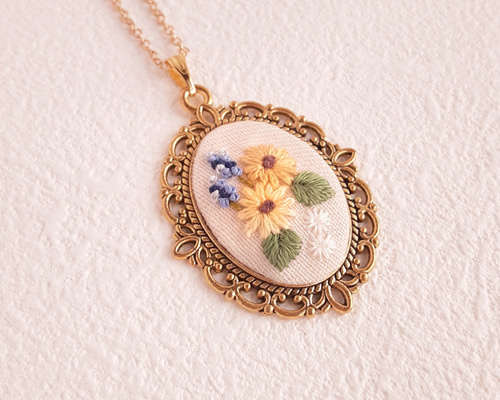 お花の刺繍ペンダント ネックレス・ペンダント なみのいろ 通販
