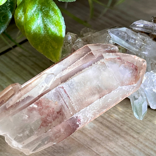龍脈水晶✨ファントムヘマタイトインクォーツポイント原石ラフ