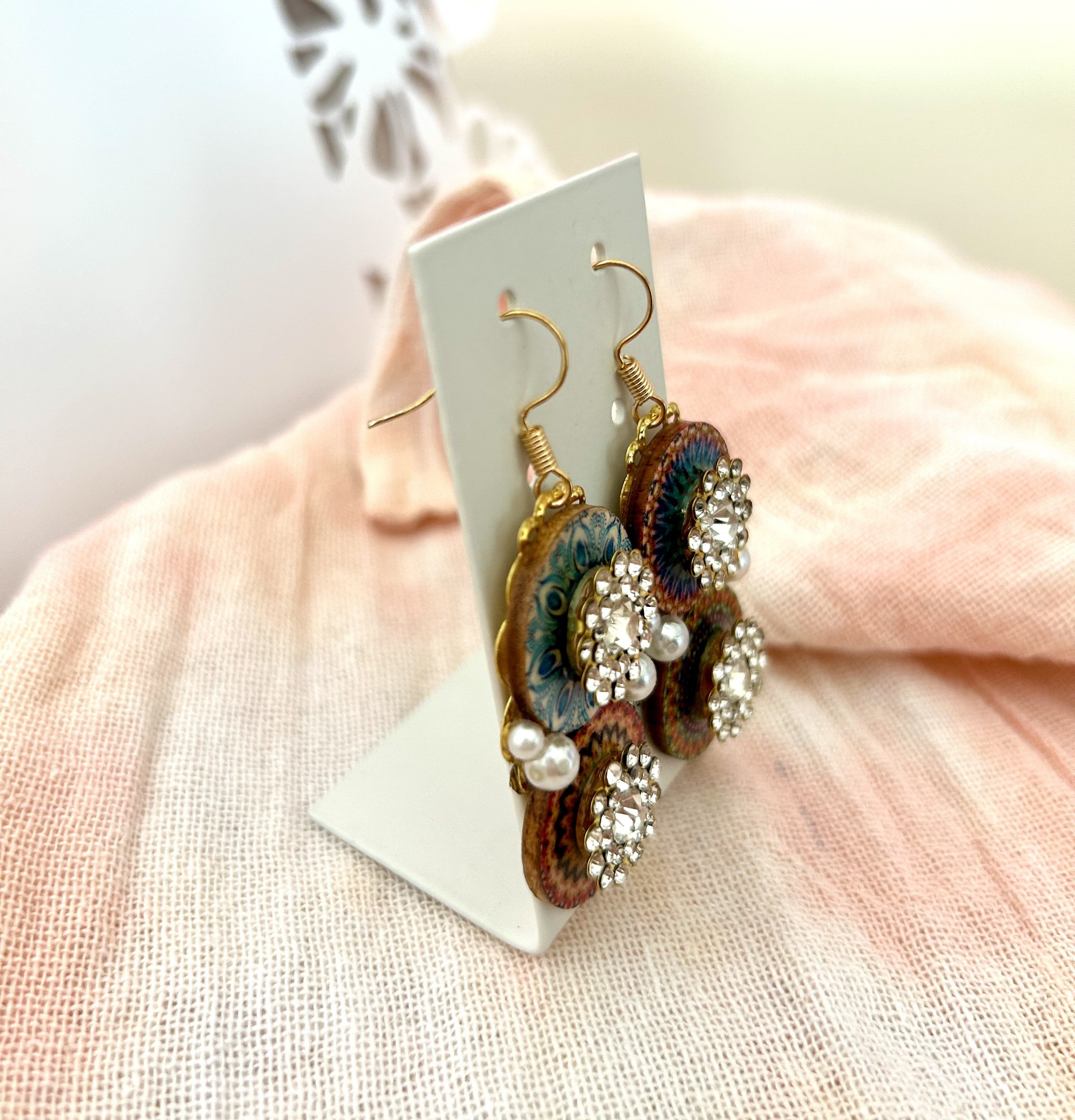 «341» ◤完売◢アシンメトリー*ビジュー耳飾り*