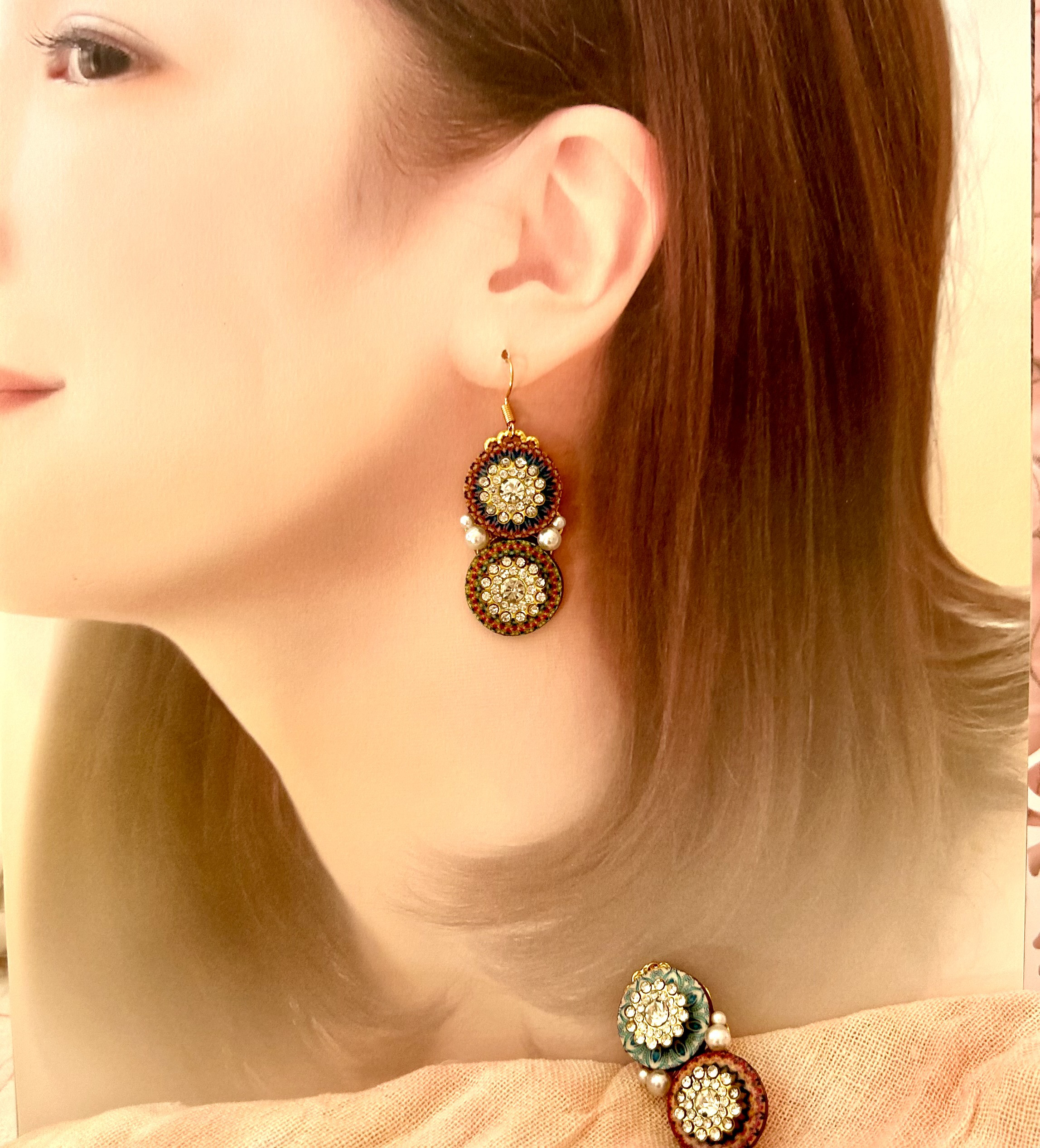 «341» ◤完売◢アシンメトリー*ビジュー耳飾り*