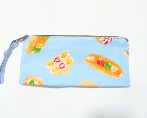 ee0960ceaa544c5c3803e2db755983