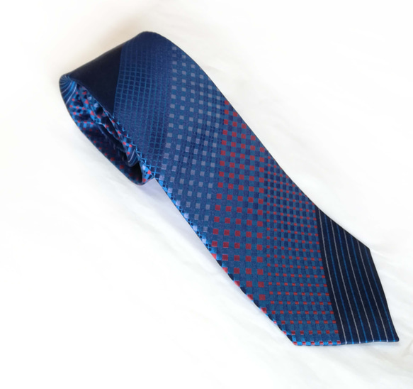 プラッドとストライプのネクタイ- Plaid and stripes Necktie 2枚目の画像