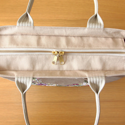 帆布の刺繍トートバッグ　リース(ミルクティーベージュ）Lサイズ 6枚目の画像