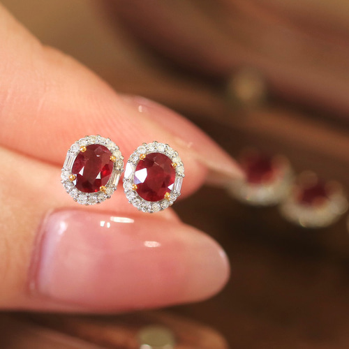 天然ダイヤモンド付きルビーピアスk18 天然ダイヤモンド付きルビー