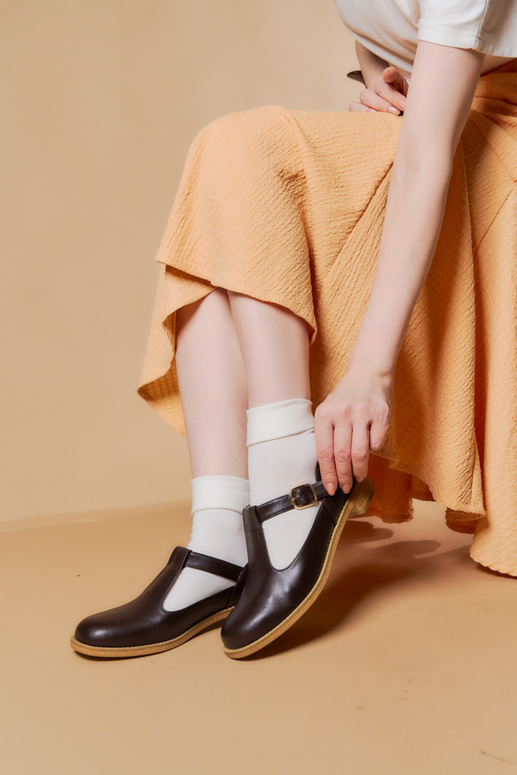 Tストラップシューズ （リサイクル素材）黒、Dブラウン 16枚目の画像