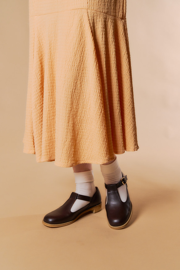 Tストラップシューズ （リサイクル素材）黒、Dブラウン 15枚目の画像