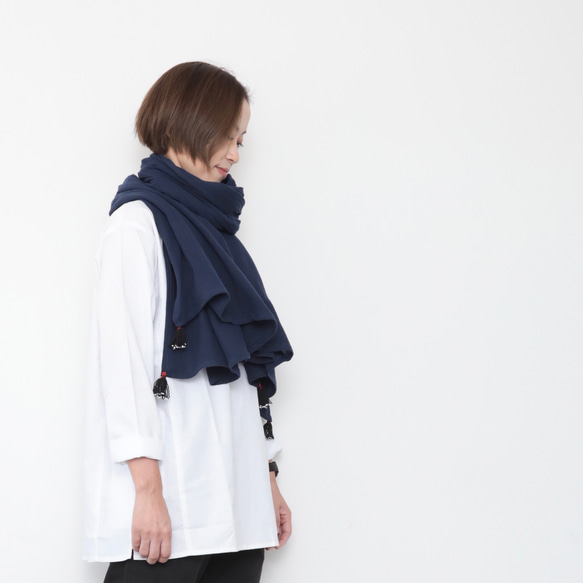 Husahusa big stole / navy 1枚目の画像