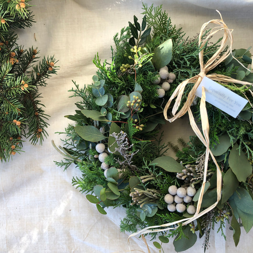 大きめ30㎝森のリース 針葉樹とユーカリの実のコニファーリース 大きめ