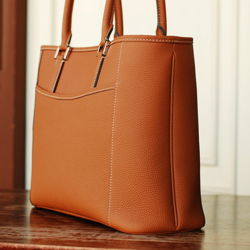 ブラウン トートバッグ オレンジ内部 ビジネストートバッグ『Mトート』ドイツシュリンク：ゴールド色