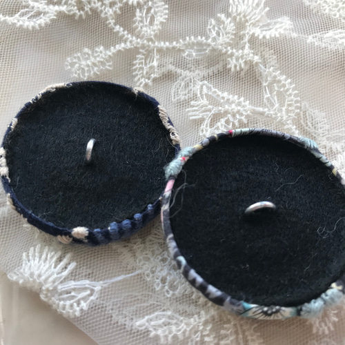 可愛い刺しゅうヘアゴム2点セット〇ミナペルホネン ヘアゴム chaki