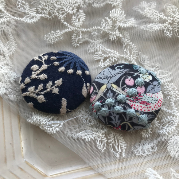 可愛い刺しゅうヘアゴム2点セット〇ミナペルホネン ヘアゴム chaki