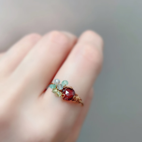 赤い石のゴールドリング美品 合成石 はくはこ 10号 合成紫石 合成紫石 リング・指輪 4.8g ゴールド レディース