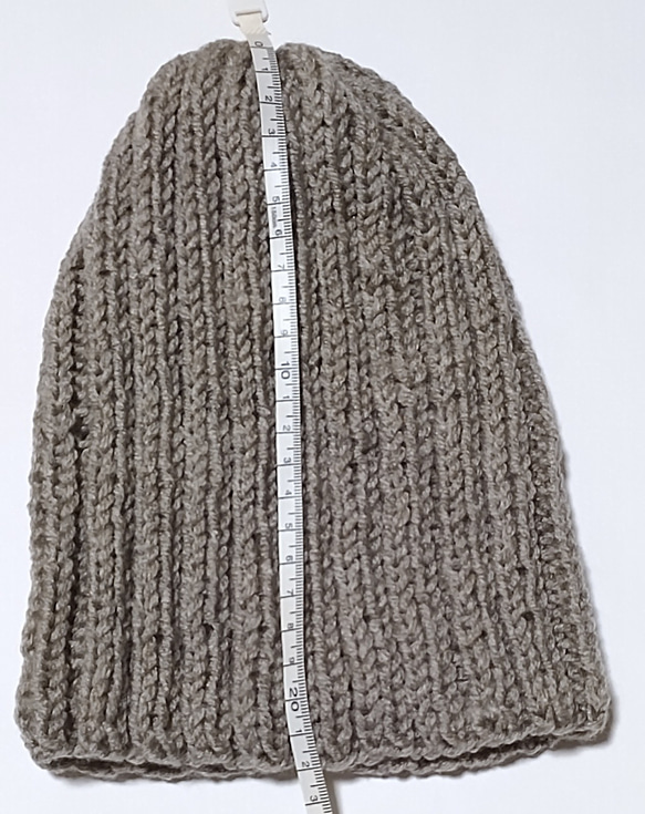 ハンドメイド　手編み　ニット帽　ビーニー　チャコールグレー　男女兼用 7枚目の画像