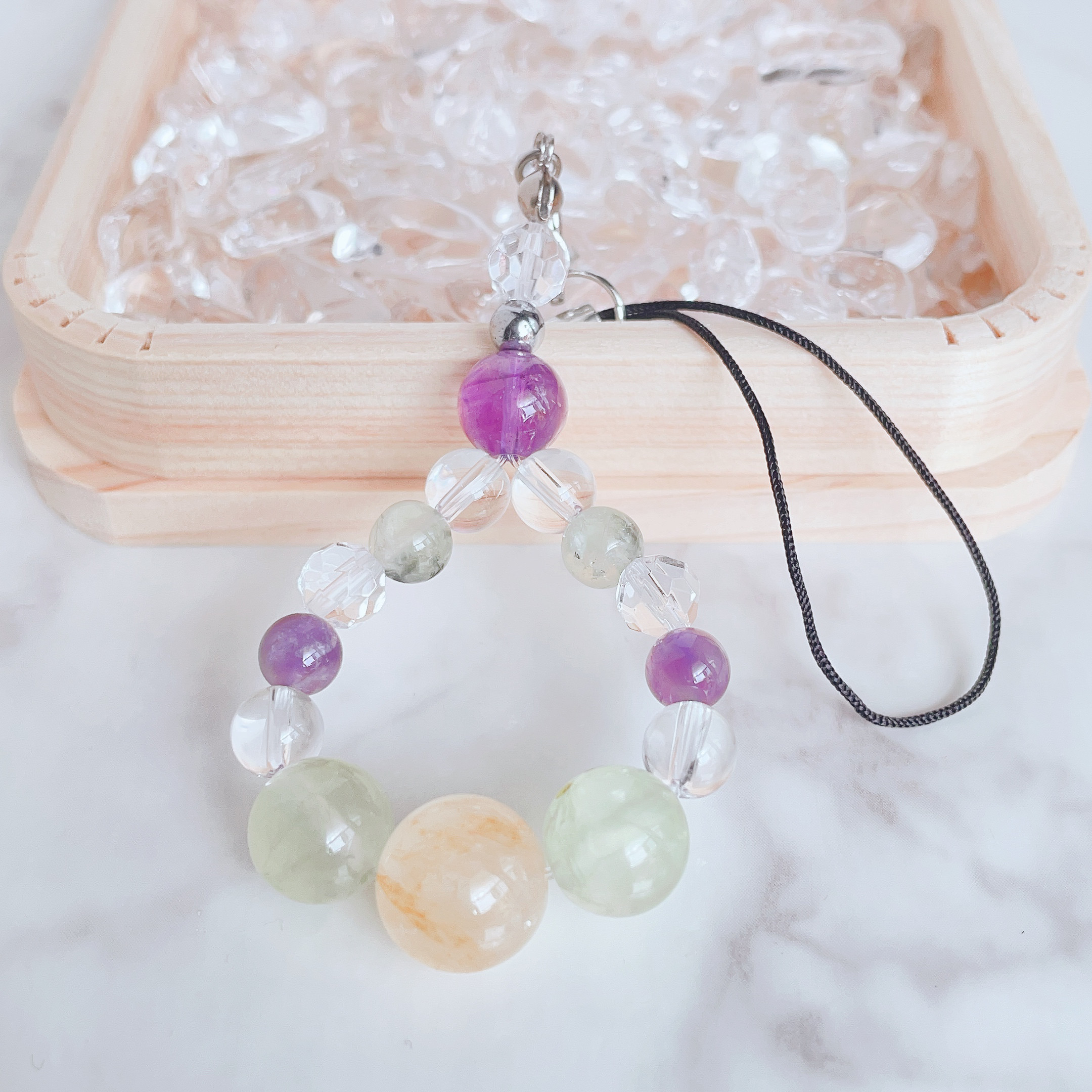 ✦必要な存在かどうかを見極め、スパッと悪縁を切れるよう導く リモナイト  天然石ストラップ No644S