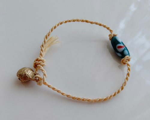 琉球貝殻ネックレス ハンドメイド 麻染ウール ブレスレット ミサンガ お守り 琉球貝殻ネックレス ハンドメイド 麻染ウール ブレスレット ミサンガ