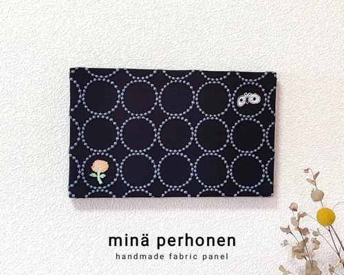 ファブリックパネル　ミナペルホネン　インテリア　チョウチョ　タンバリン　スキップ ミナペルホネン ファブリックパネル タンバリン チョウチョ スキップ
