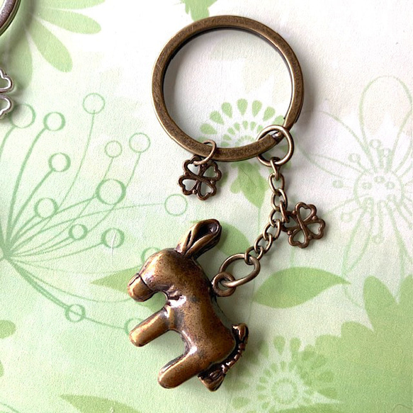 小さなロバのキーホルダー　キーリング　Little Donkey keyholder（アンティークゴールド　シルバー） 1枚目の画像