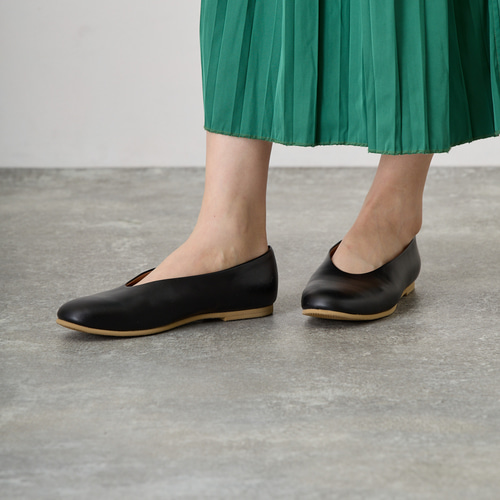 足に優しい深履きのバレエシューズ 黒スムース（21cm〜25.5cm